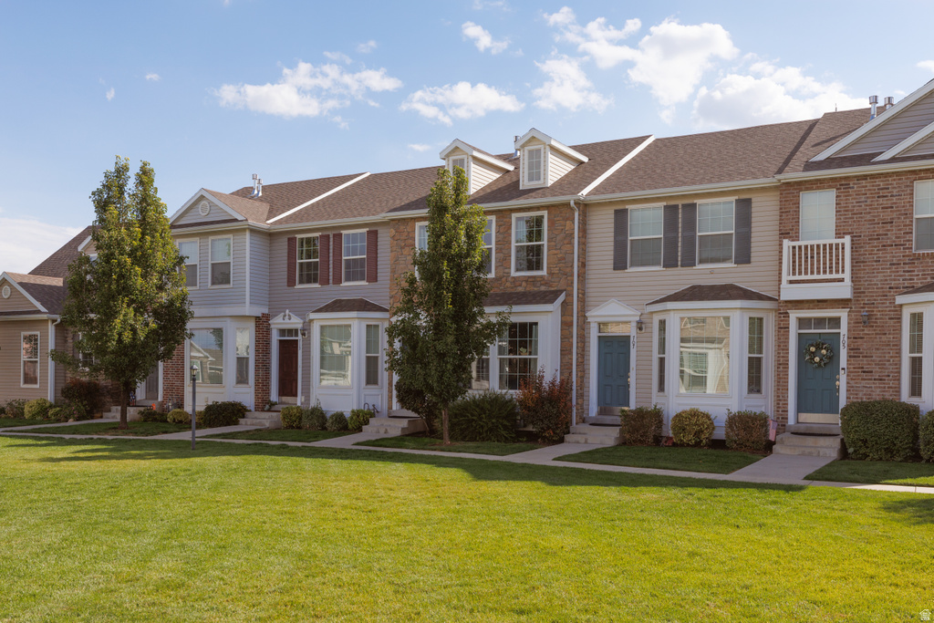 709 N 220 E photo 2