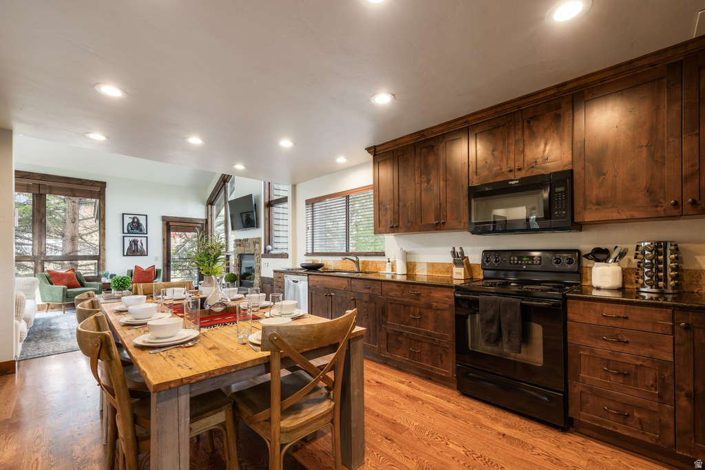 2140 W COMMANCHE TRL photo 5
