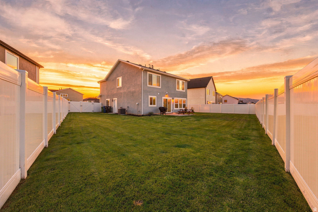 1566 SILVER CANOE LOOP photo 3