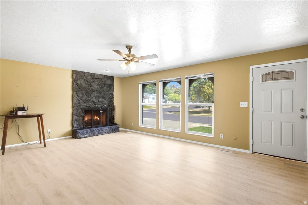 1833 N 1450 W photo 4
