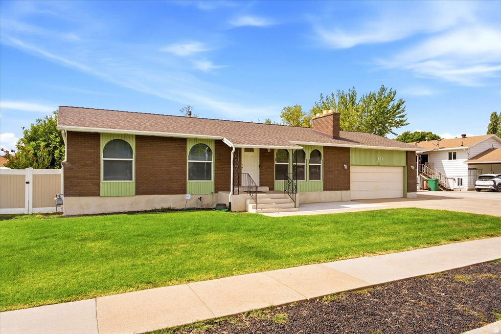 1833 N 1450 W photo 2