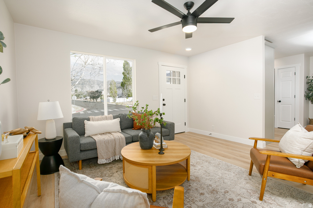 1483 N 380 E photo 3