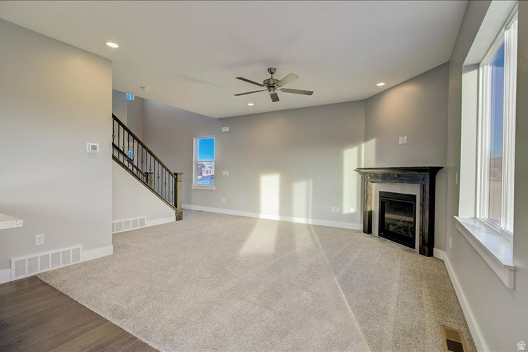 408 E BRODERICK WAY photo 3