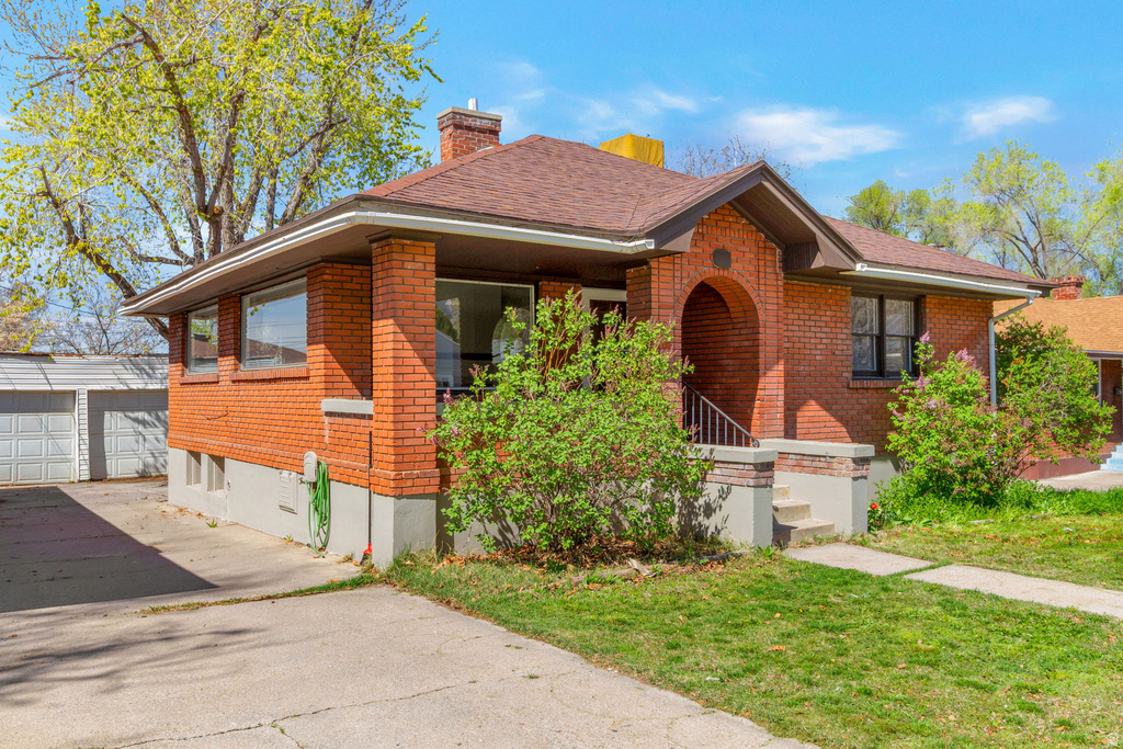 2979 JACKSON AVE photo 2