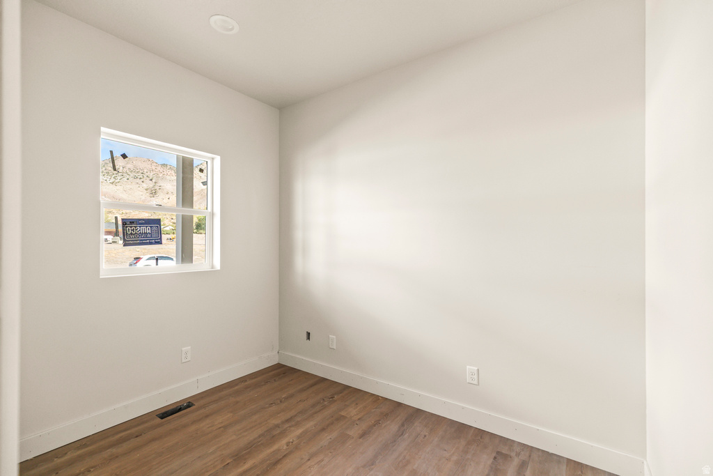 227 N 450 E photo 4
