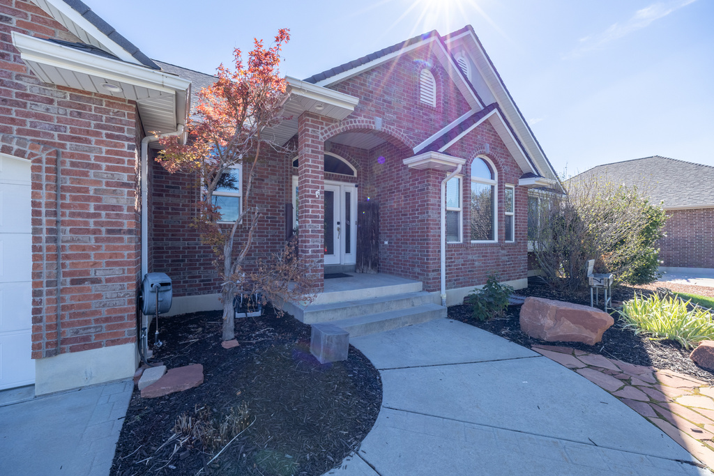 1670 N 1350 W photo 5