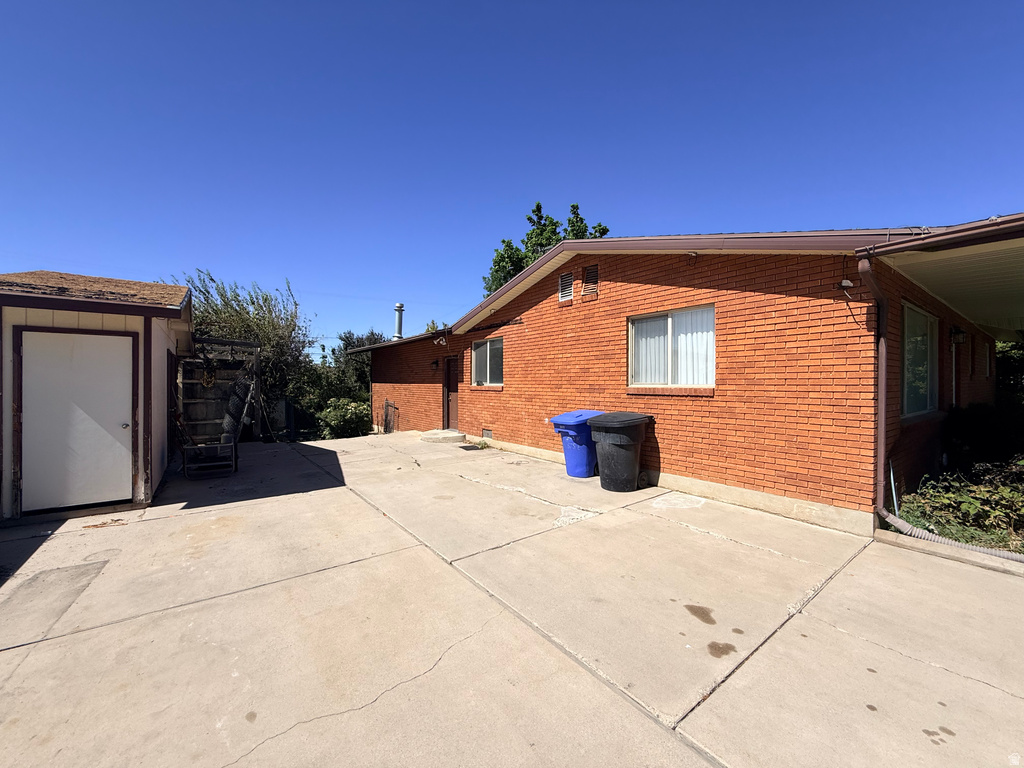 2443 N 575 E photo 2