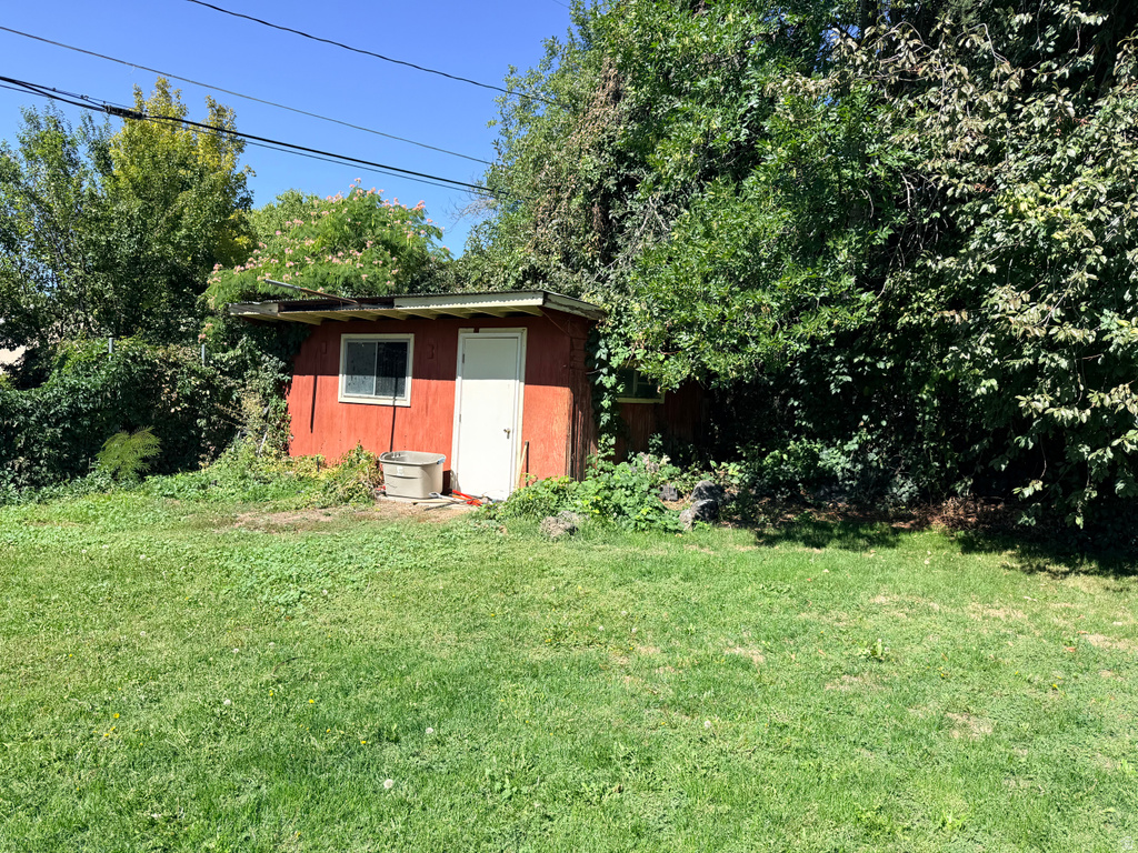 2443 N 575 E photo 4