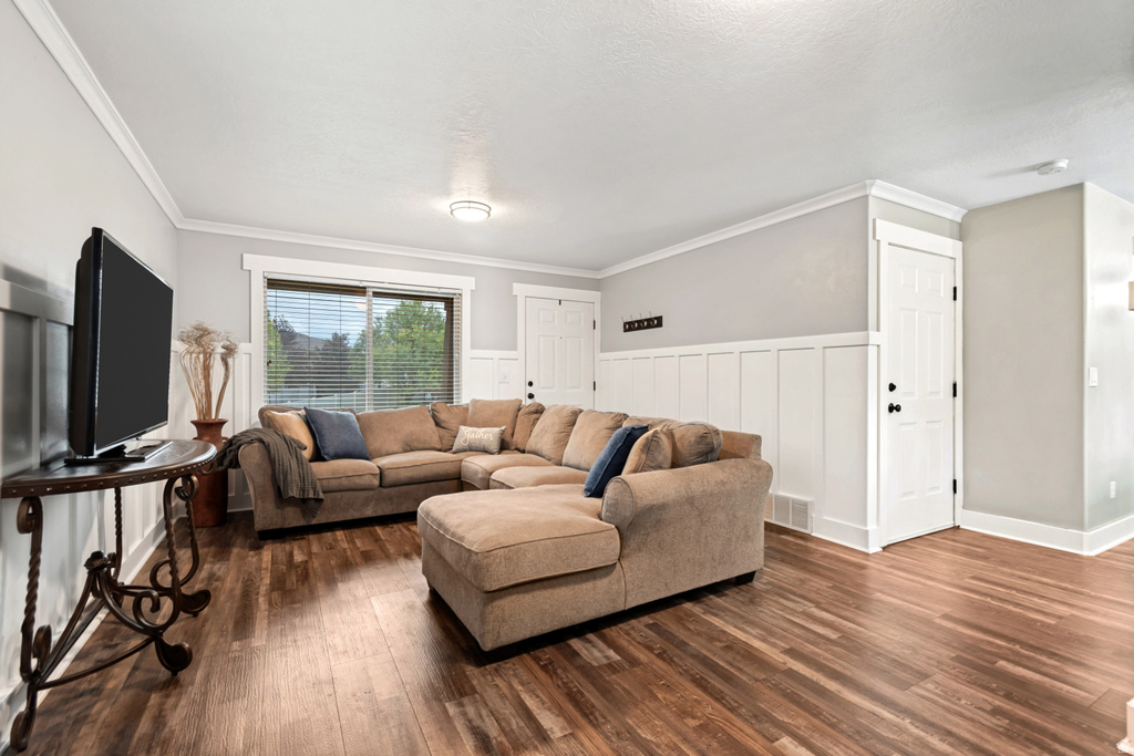 5584 W CEDAR PARK S ST photo 2