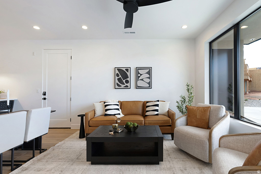 400 S MOKI DR photo 4