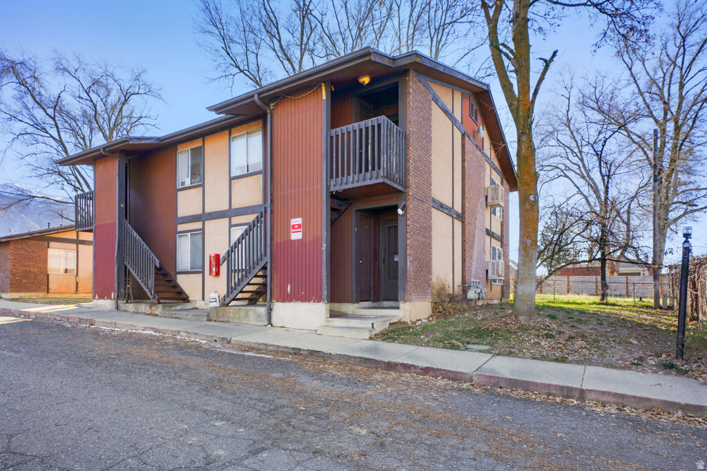 2650 JEFFERSON AVE photo 2
