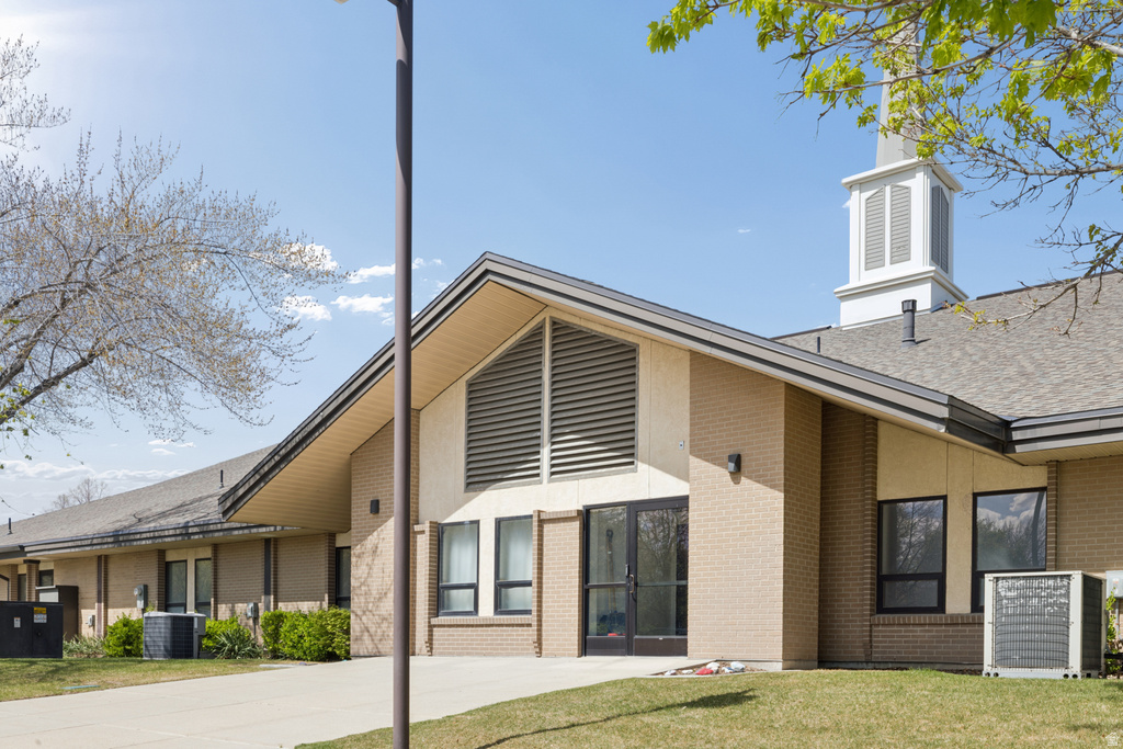 5422 S 5300 W DR photo 2