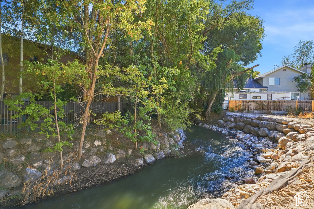 View photos for 657 E Spruce Glen Rd 657 E Spruce Glen Rd