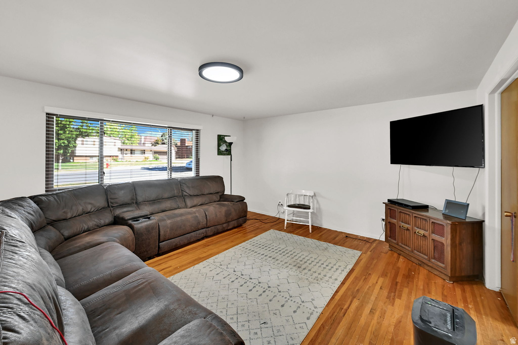 6312 S 560 E photo 3