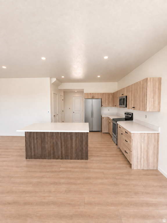 1053 N SUMMIT VIEW DR photo 4