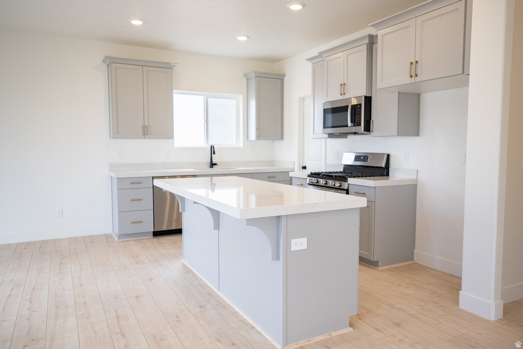 477 E 550 N photo 4