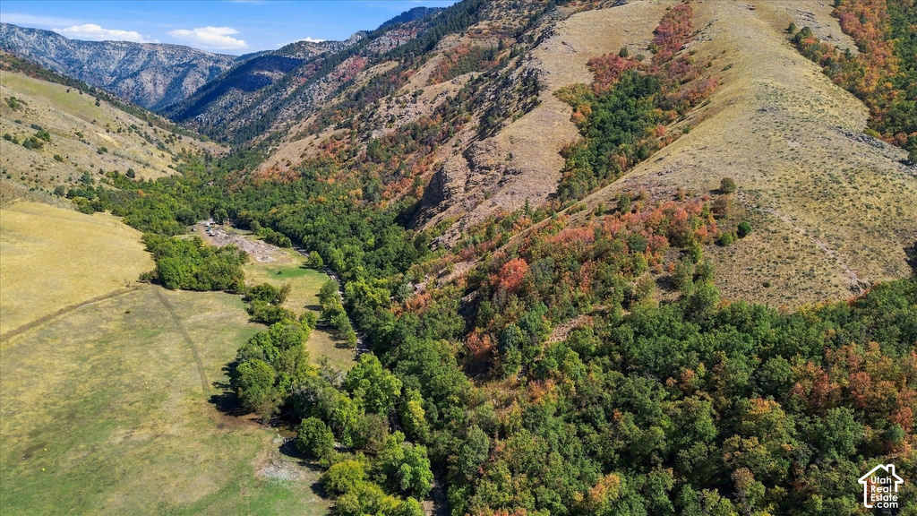 View photos for 3105 E Canyon Rd 3105 E Canyon Rd
