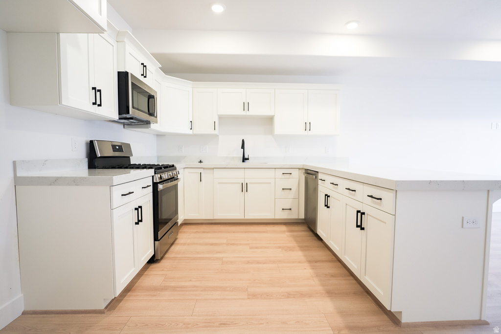 487 E 590 N photo 3