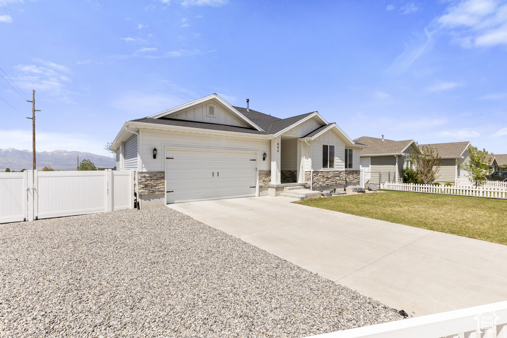 886 S CAMBRIDGE E CIR photo 2