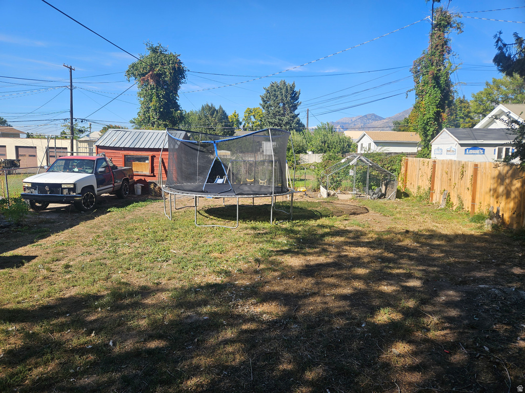 575 E 400 N photo 2