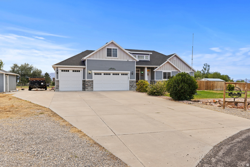 4557 N RANCH E RD photo 2