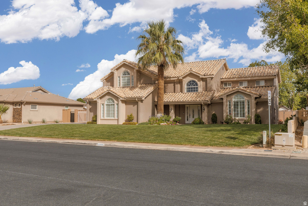 1355 E ST JAMES LN. photo 3