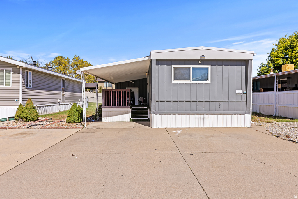 1100 W 450 N photo 2