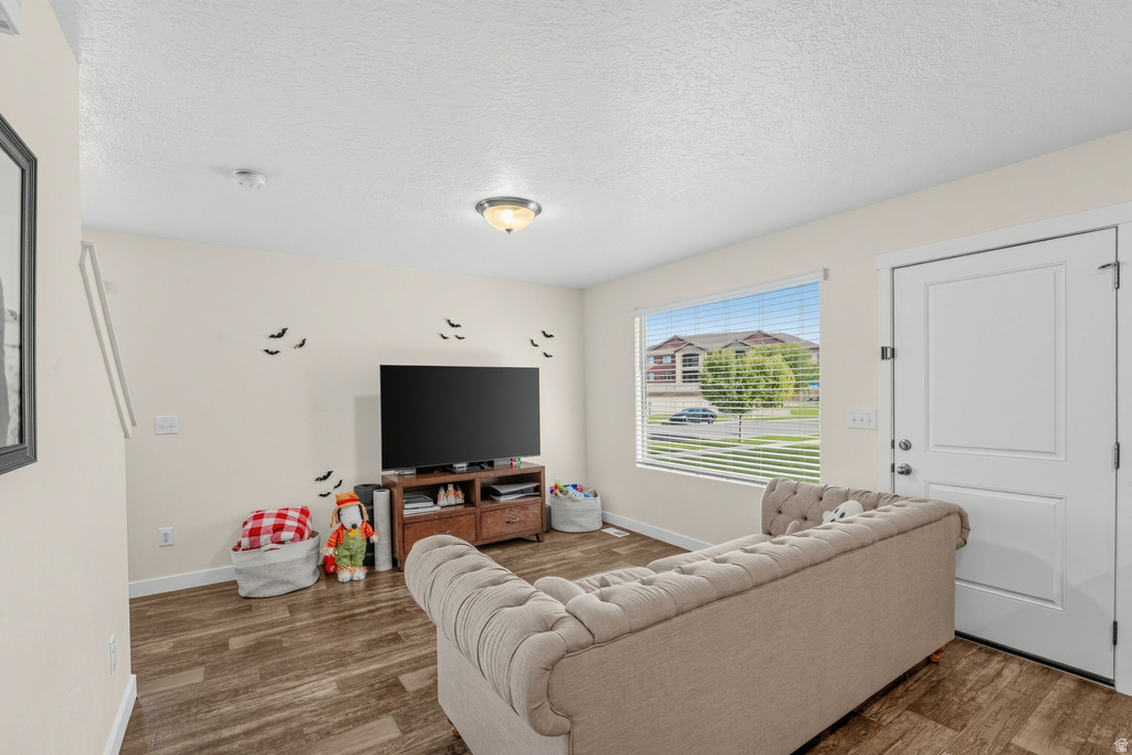 216 E HUMMINGBIRD CT photo 4