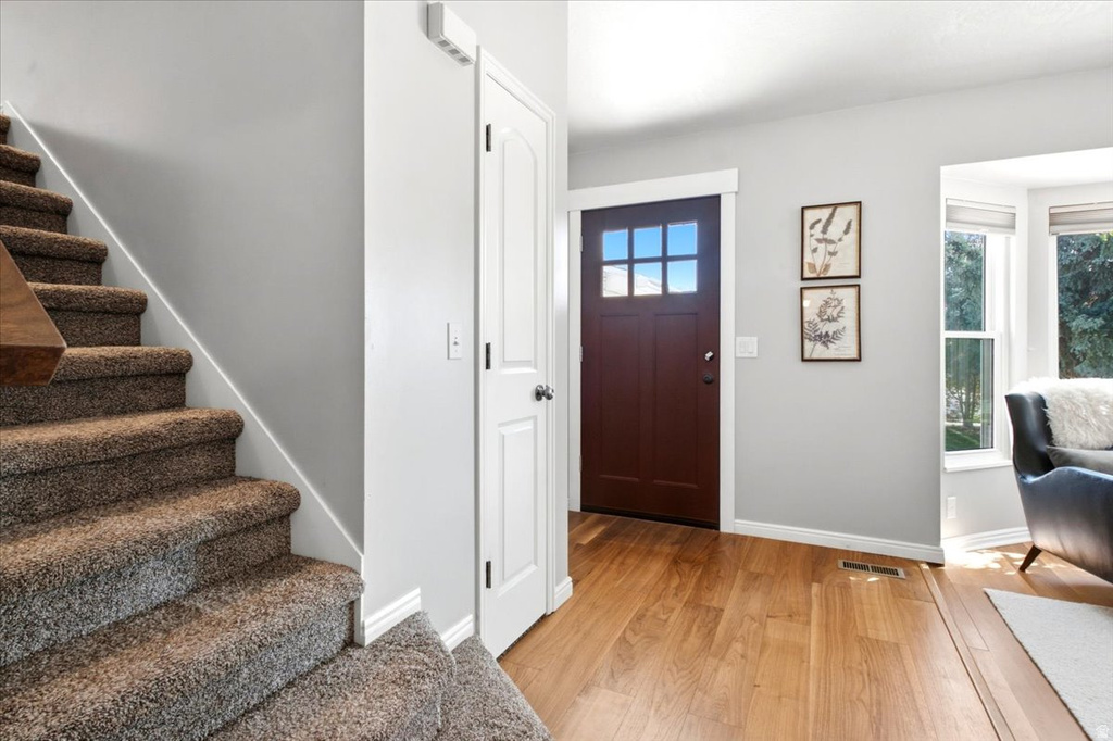 5928 S CHESAPEAKE W CIR photo 4