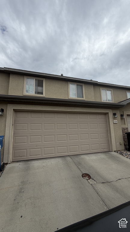 1218 N CATTAIL E photo 2