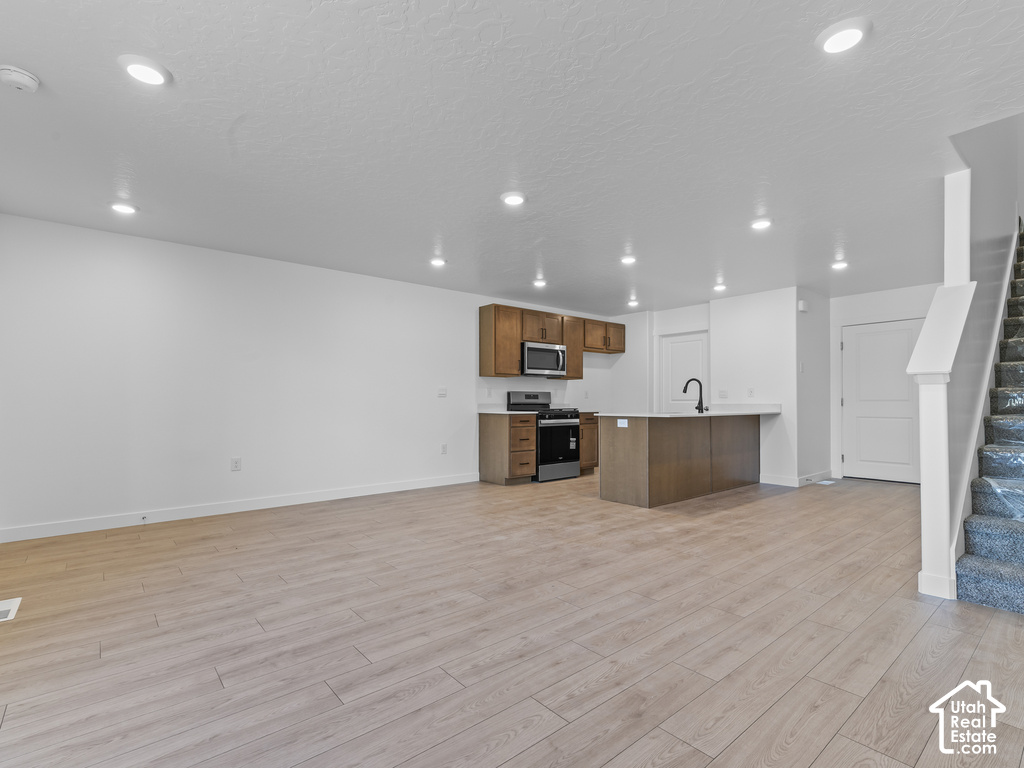 655 N 1620 E photo 5