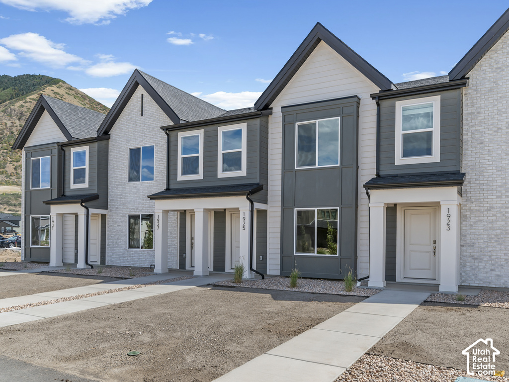 655 N 1620 E photo 2