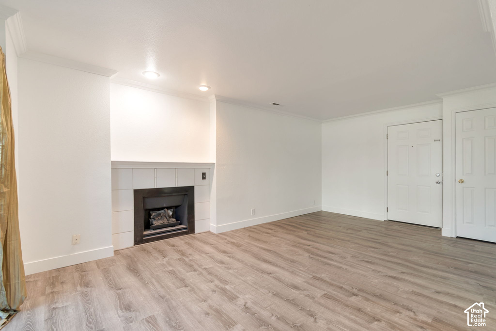 875 E ARROWHEAD LN photo 3
