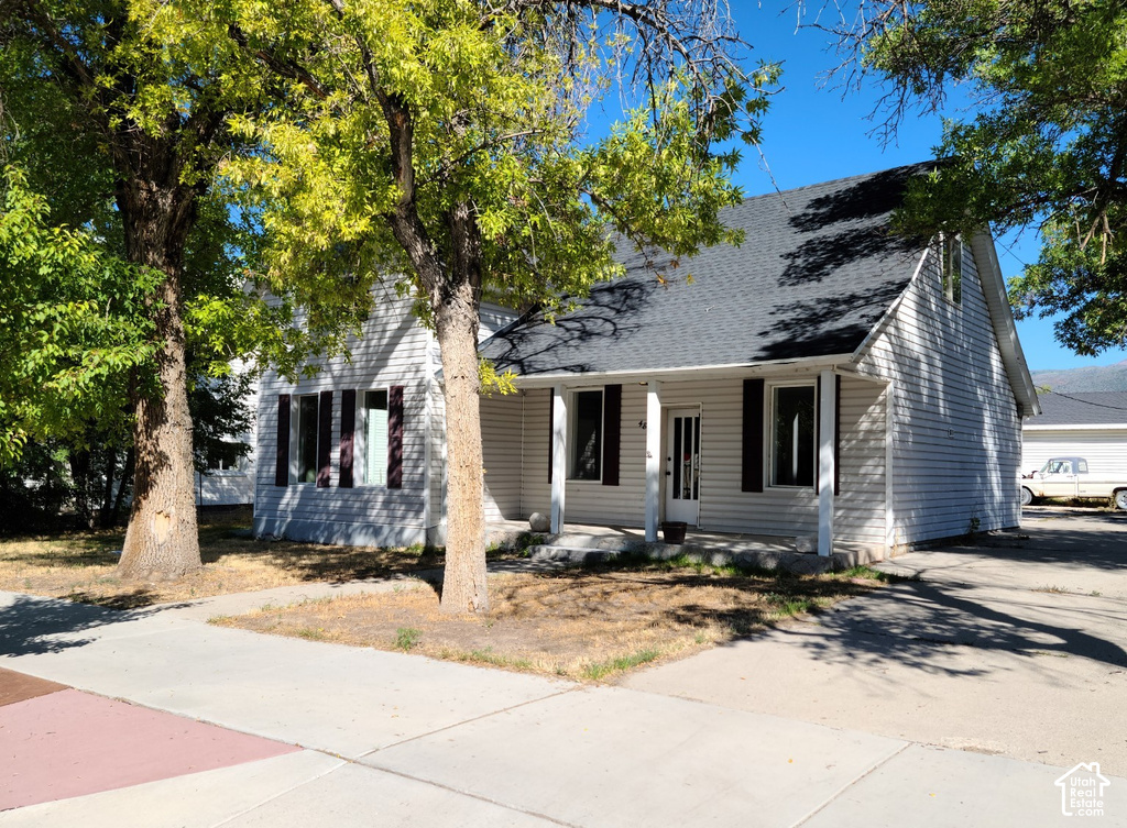 48 N MAIN ST photo 3