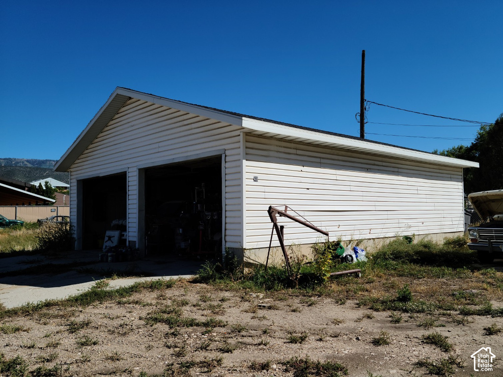 48 N MAIN ST photo 2