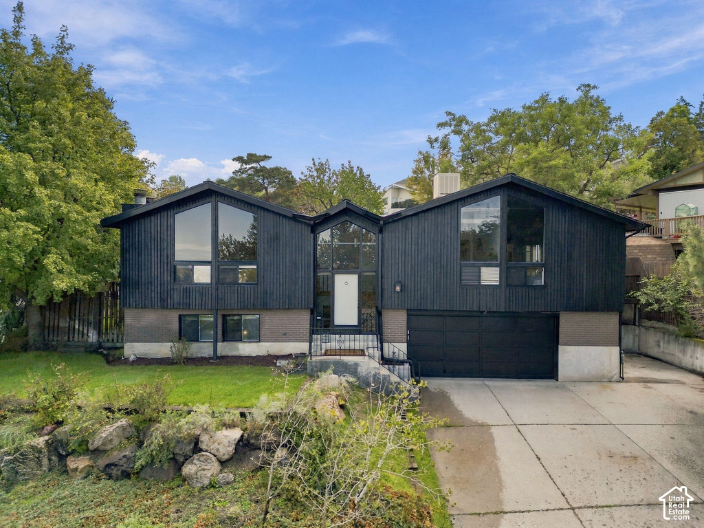 305 INDEPENDENCE WAY photo 4