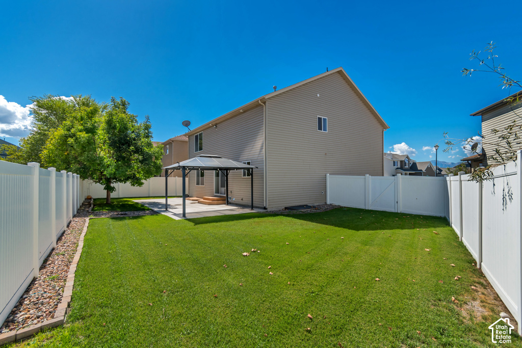972 N 210 W photo 4