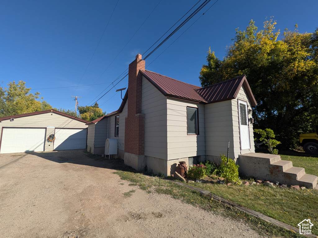 218 N 7TH ST photo 2