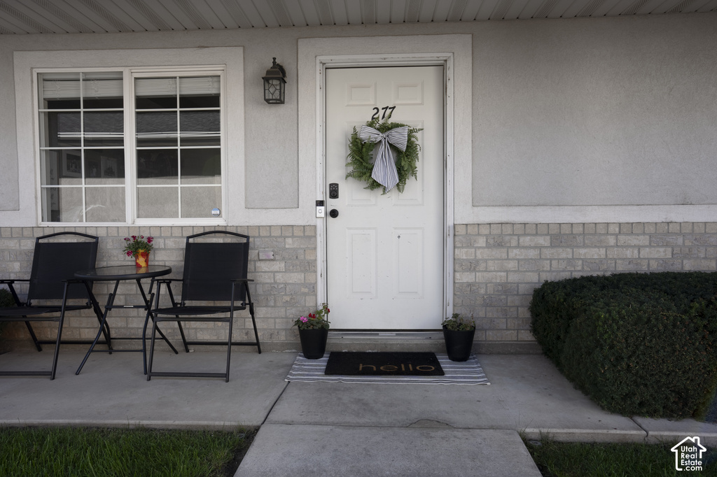 277 E 2300 N photo 3