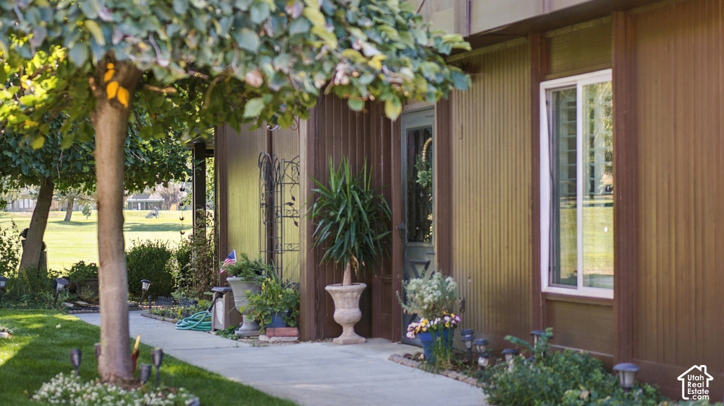59 WHITE BARN DR photo 2