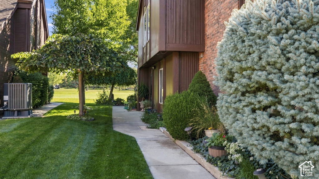 59 WHITE BARN DR photo 3