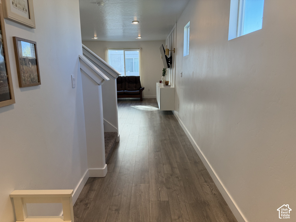 407 N BOUY LN photo 3