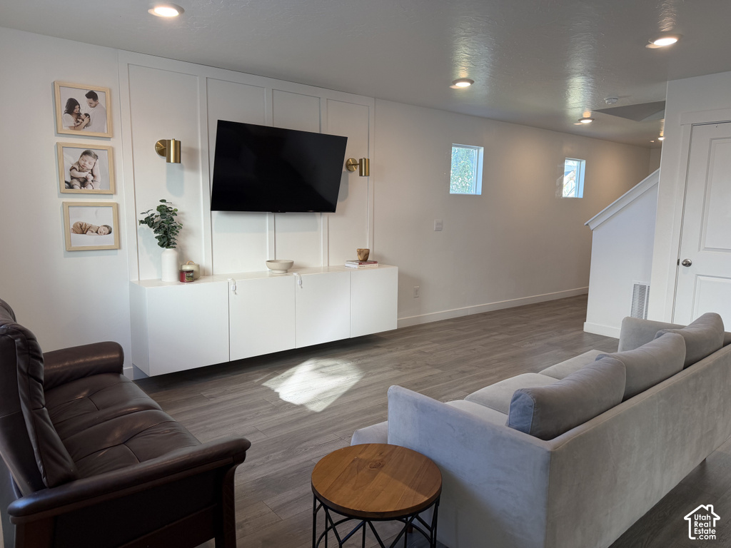 407 N BOUY LN photo 5