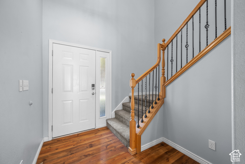 247 E SUNSHINE DR photo 3