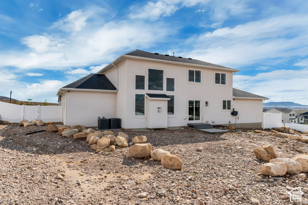 2907 E DREYDEN LN photo 5
