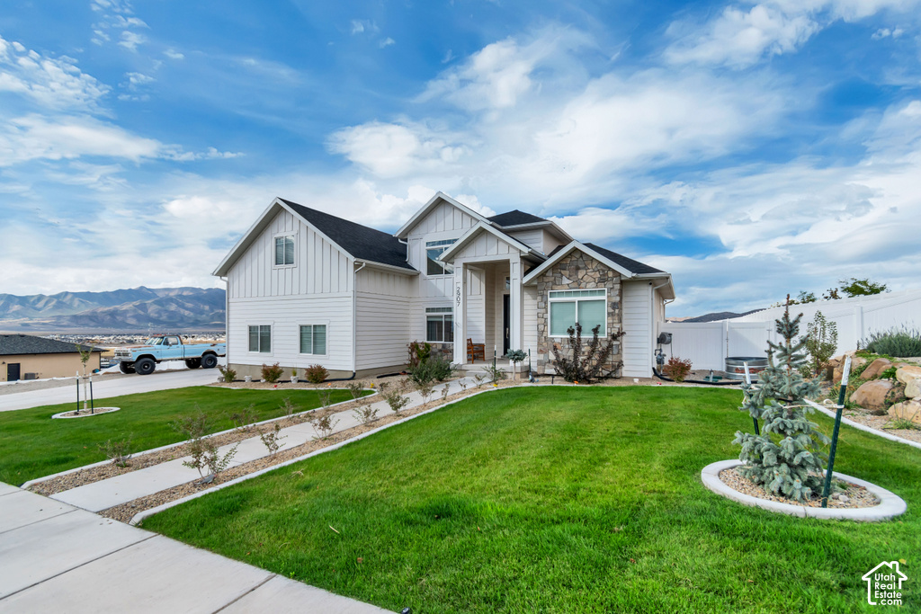 2907 E DREYDEN LN photo 2