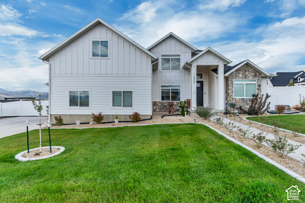 2907 E DREYDEN LN photo 3