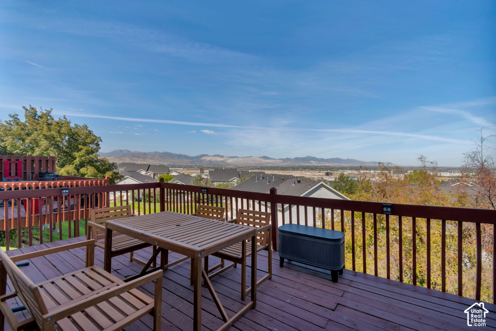 137 E WAYFIELD DR photo 5