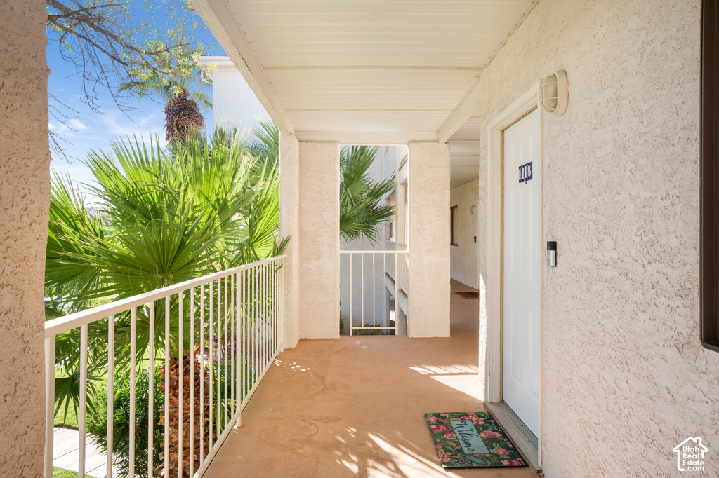 1845 W CANYON VIEW DR photo 2