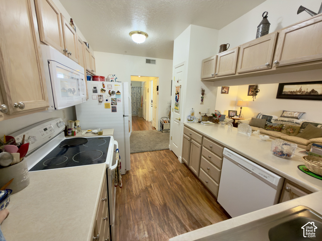 502 S 1040 E photo 5